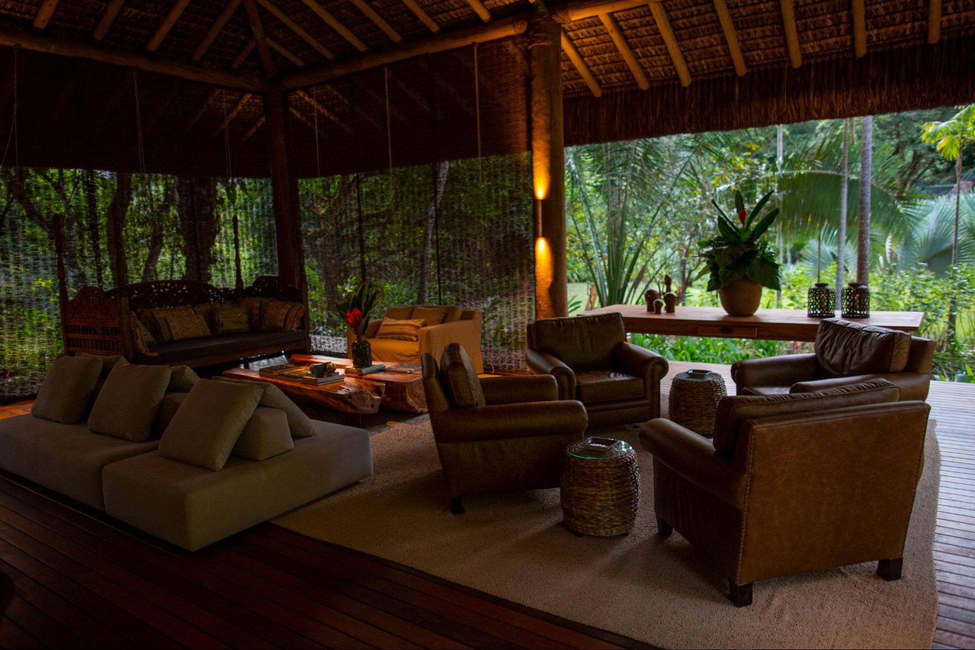 Lounge coberto da Fazenda Shanti