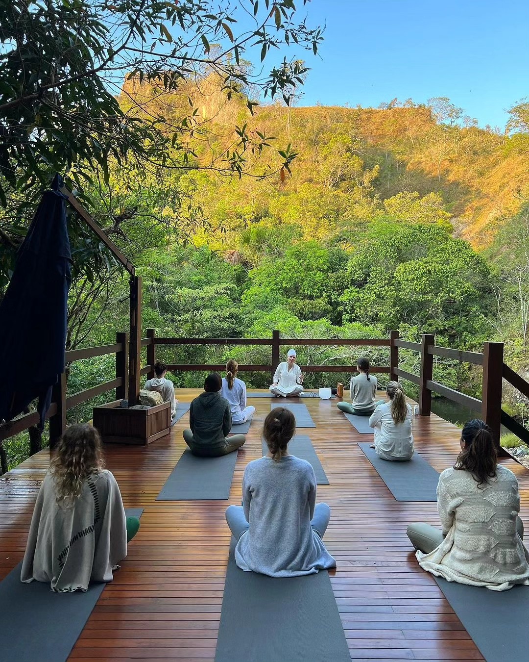 Ioga e Meditação no Deck